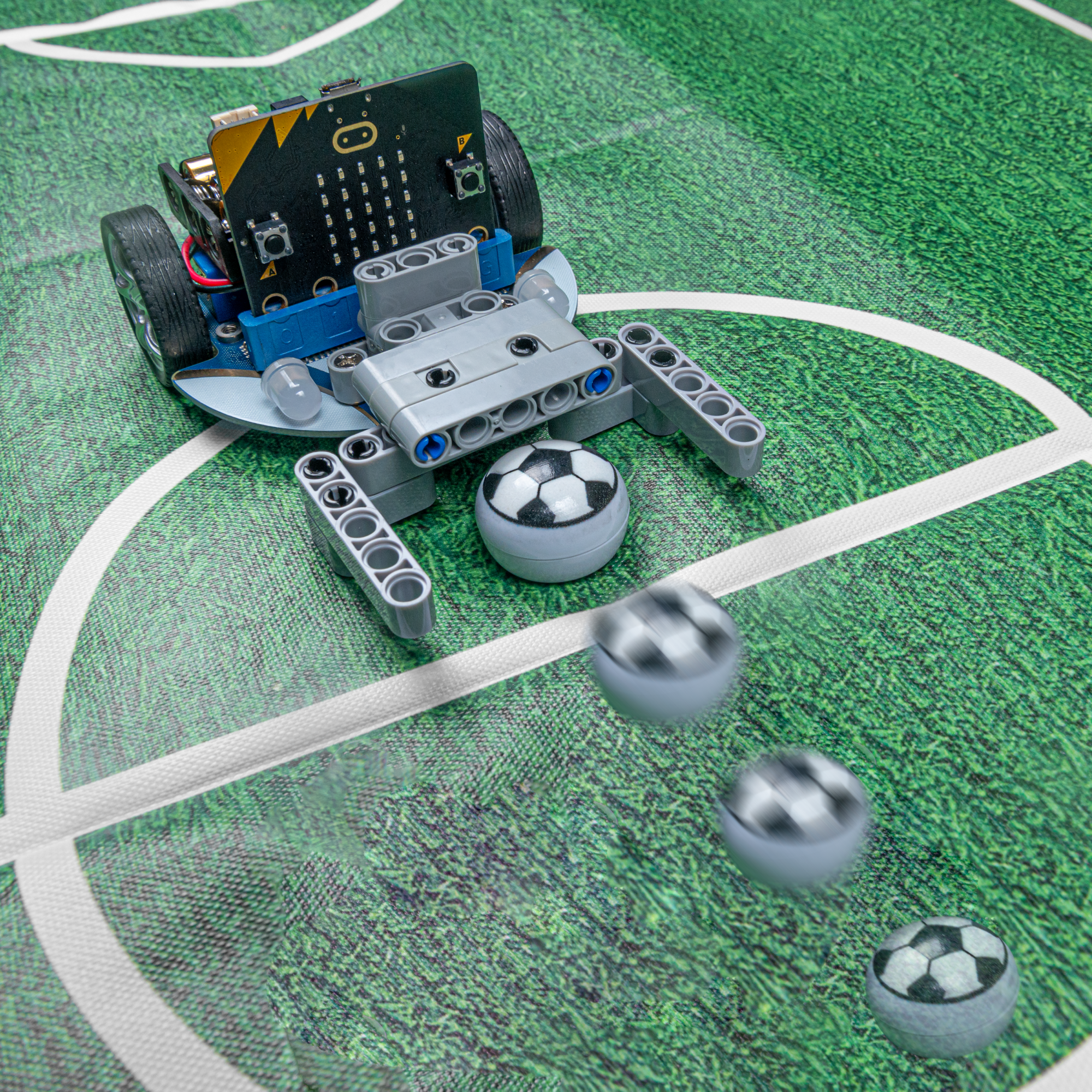 ELECFREAKS micro:bit Cutebot Fun Football Game Kit